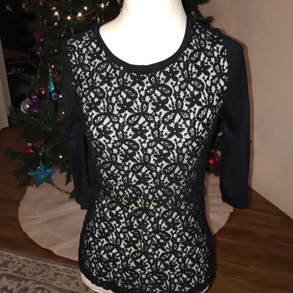 Black Lacey long sleeve - Picture 1 of 5